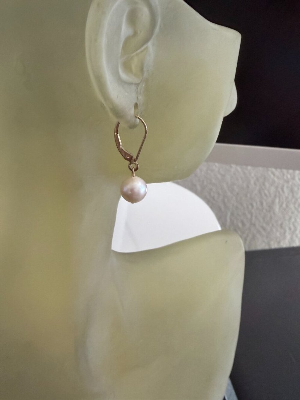 NWOT Real 14K Gold and Genuine Pearl Lever Back Earrings